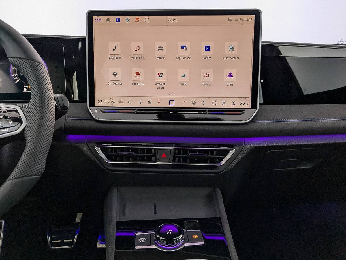 Купить Volkswagen Tiguan L Pro, 2024, 100 км, фото №11