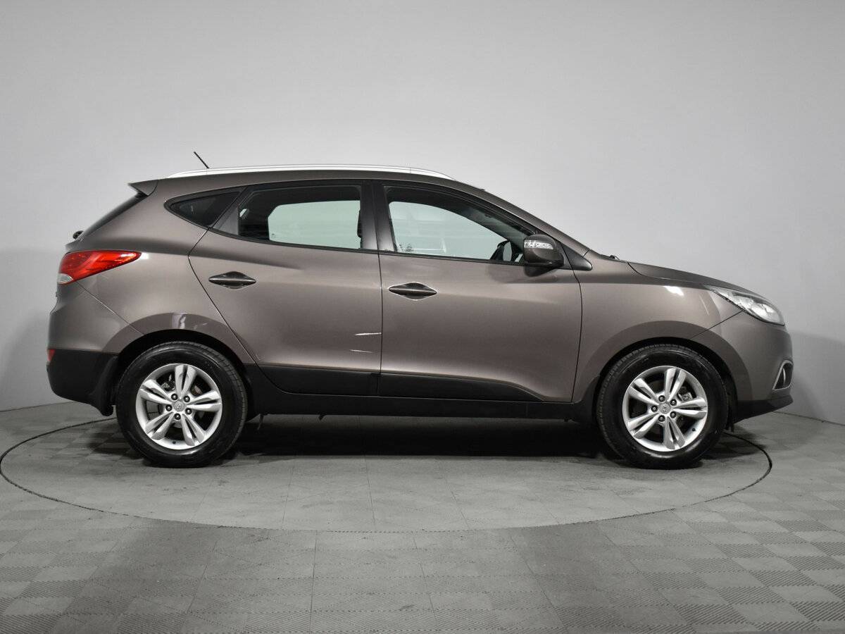 Купить Hyundai ix35, 2011, 177 000 км, фото №4