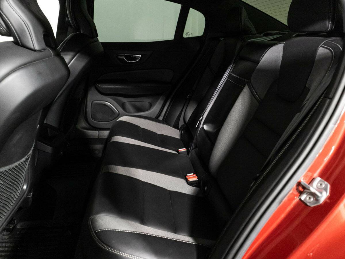Купить Volvo S60, 2019, 28 984 км, фото №10
