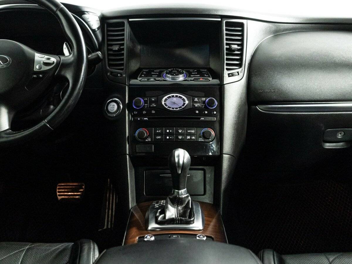 Купить Infiniti QX70, 2014, 228 421 км, фото №14