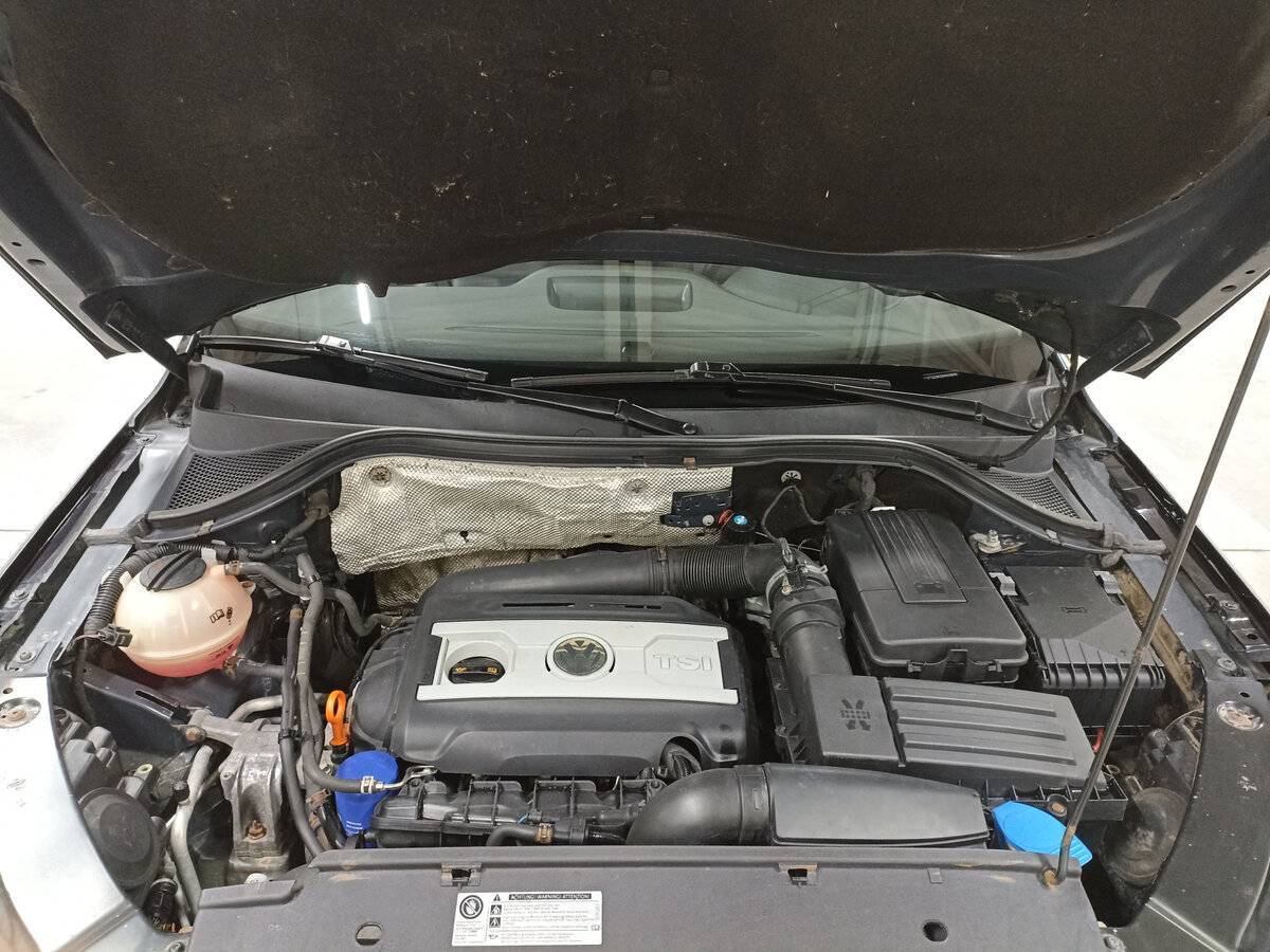 Купить Volkswagen Tiguan, 2009, 180 121 км, фото №9