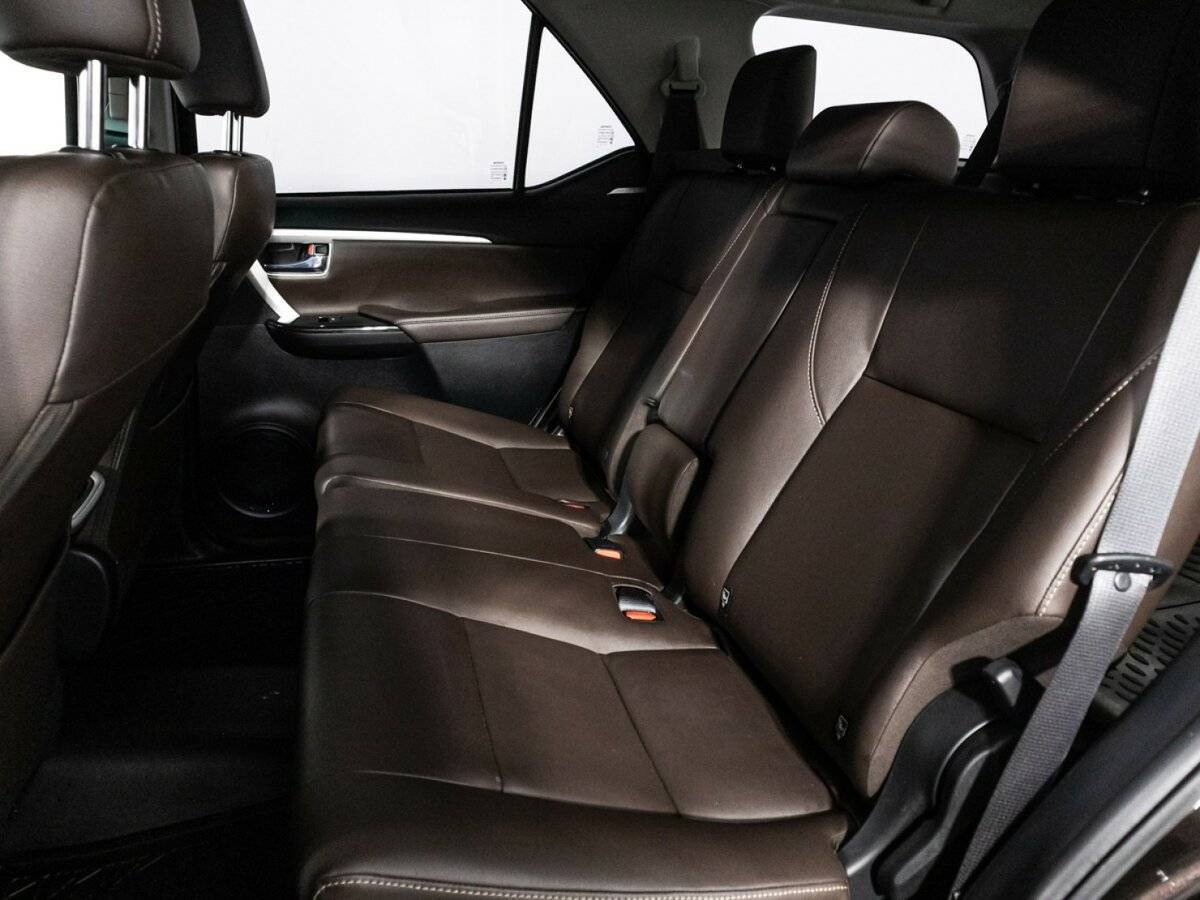Купить Toyota Fortuner, 2017, 72 296 км, фото №10