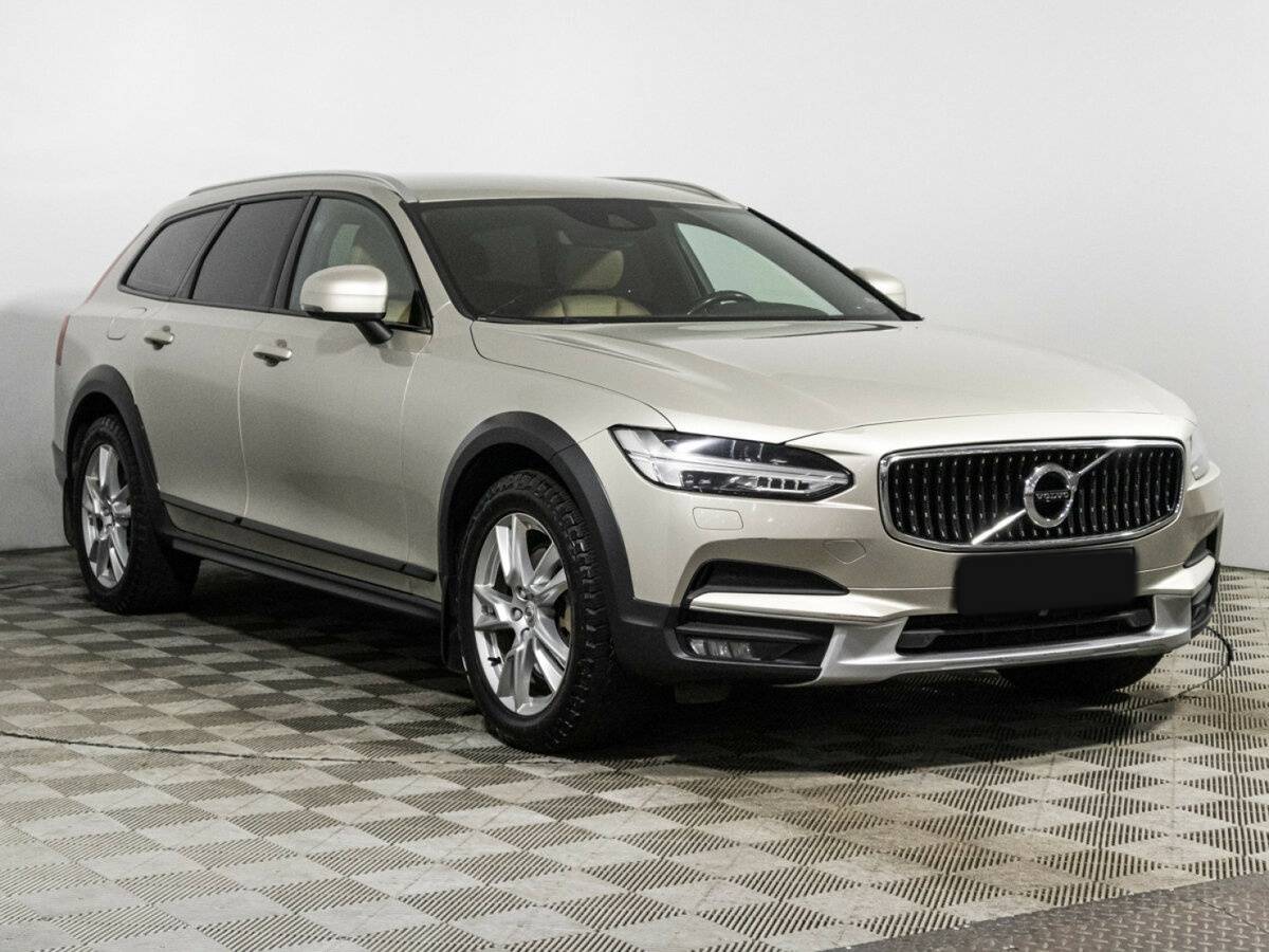 Volvo V90 Cross Country