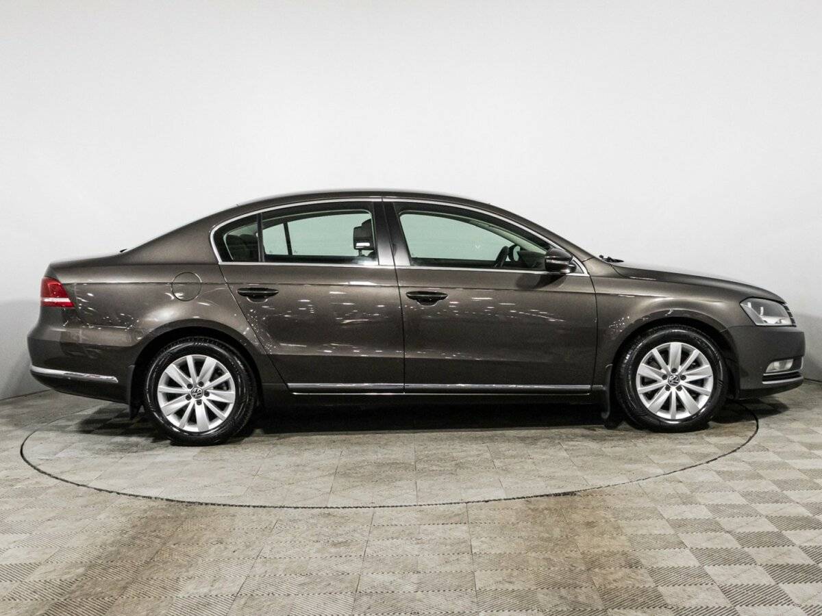 Купить Volkswagen Passat, 2011, 229 885 км, фото №4