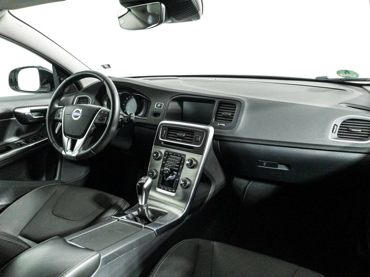 Купить Volvo V60 Cross Country, 2018, 218 570 км, фото №9