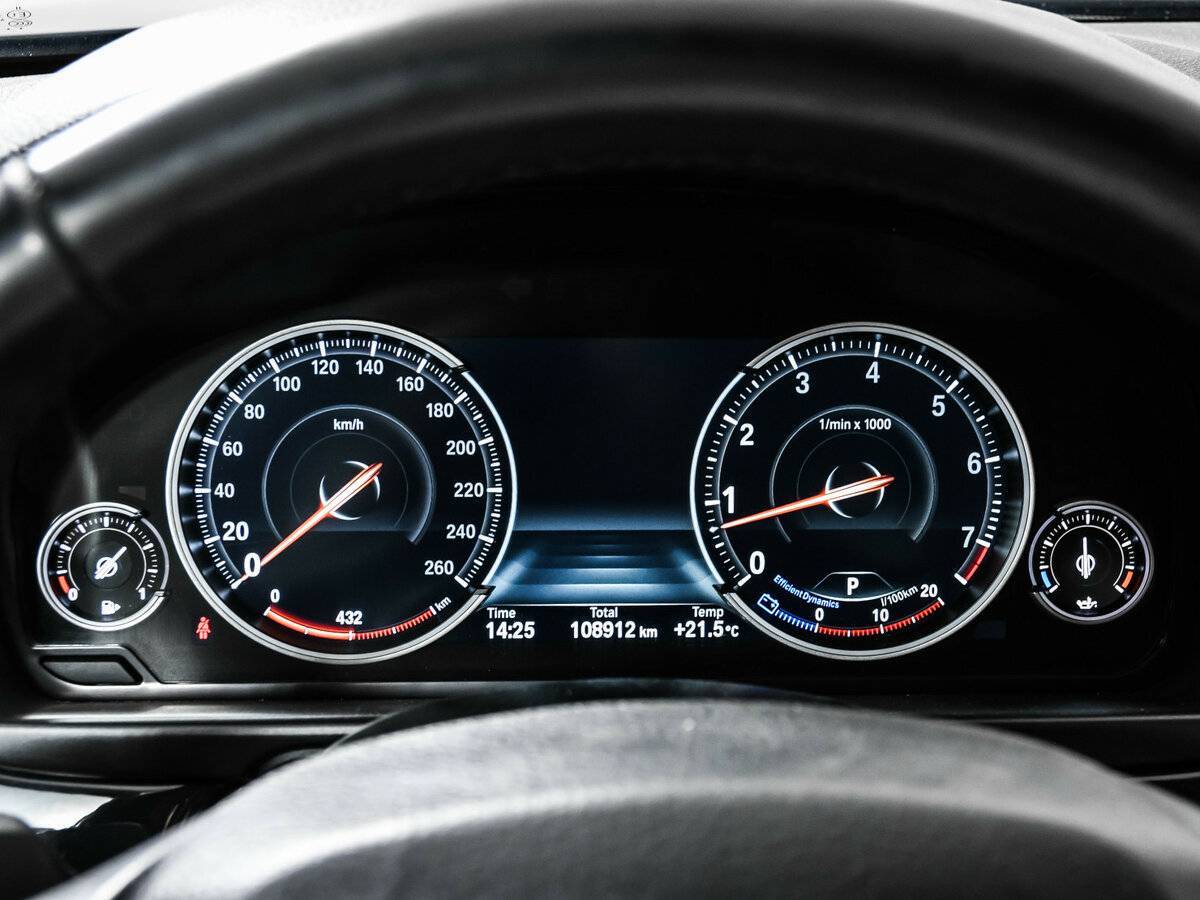 Купить BMW 5 серии 520i, 2015, 108 911 км, фото №10