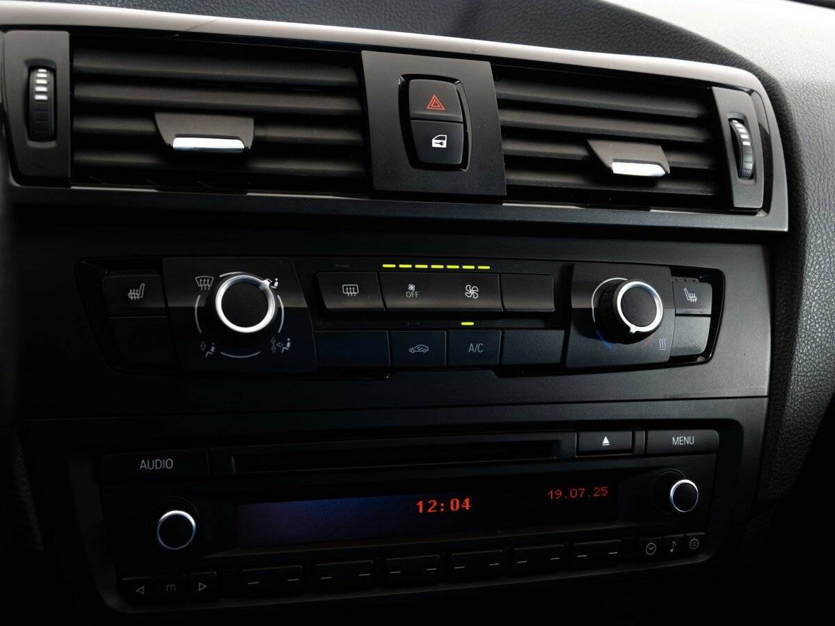 Купить BMW 1 серии 116i, 2013, 121 748 км, фото №12