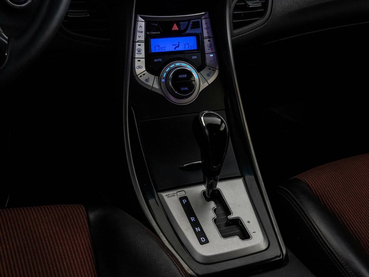 Купить Hyundai Elantra, 2011, 170 000 км, фото №11
