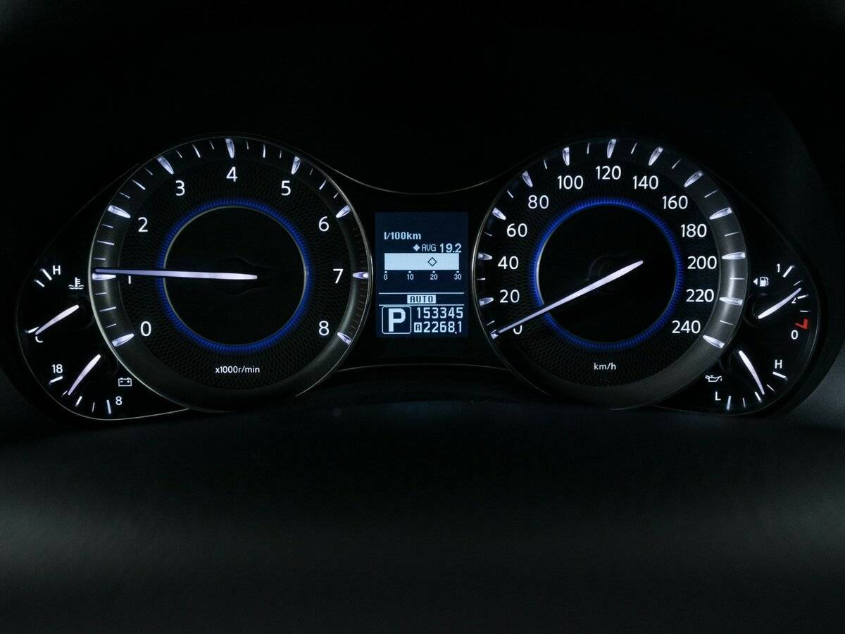 Купить Infiniti QX56, 2012, 152 600 км, фото №16