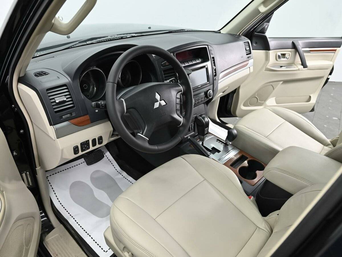 Купить Mitsubishi Pajero, 2008, 189 000 км, фото №8