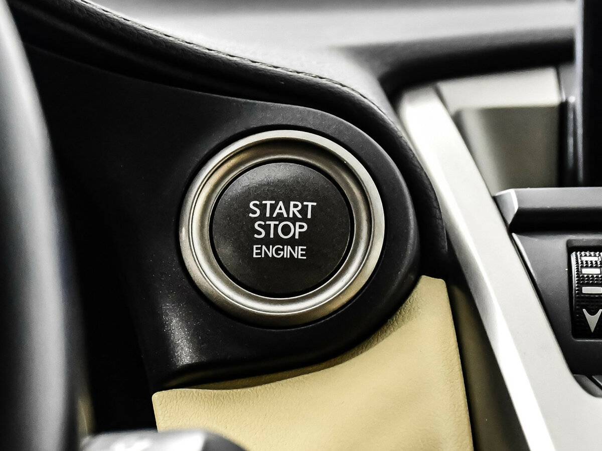 Купить Lexus NX 200t, 2015, 70 796 км, фото №18