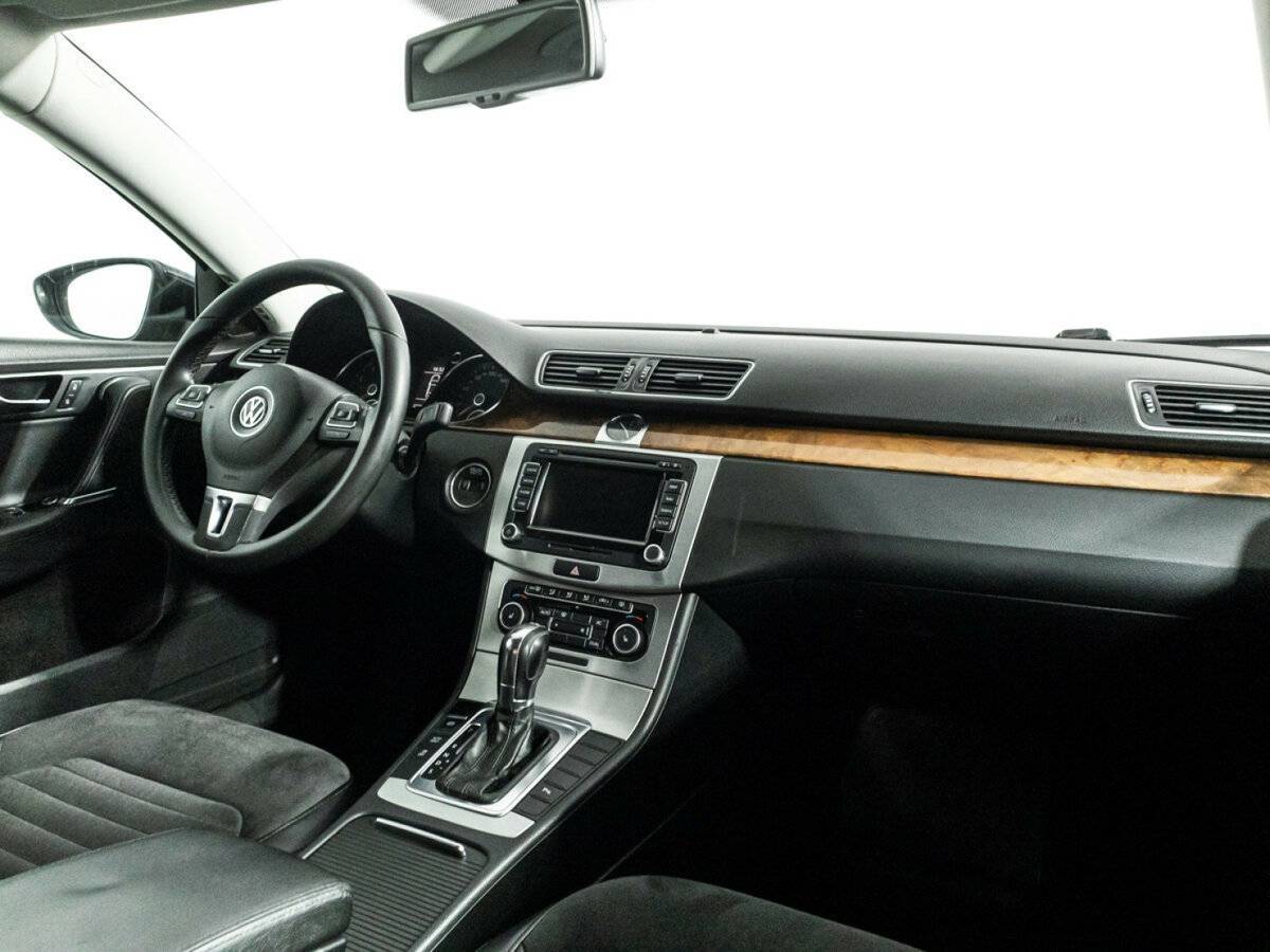 Купить Volkswagen Passat, 2011, 277 907 км, фото №10