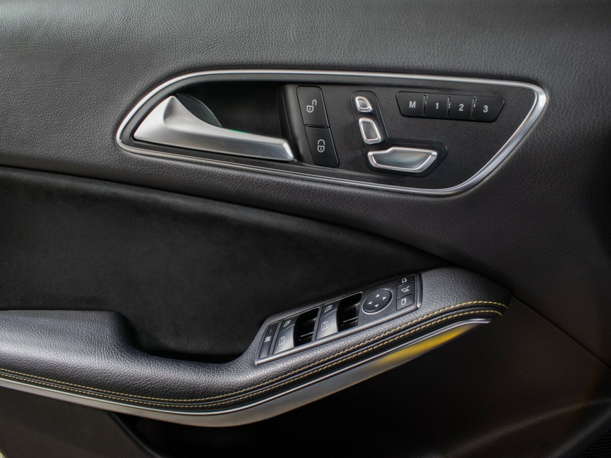 Купить Mercedes-Benz GLA AMG 45 AMG I (X156) Рестайлинг, 2018, 76 919 км, фото №16