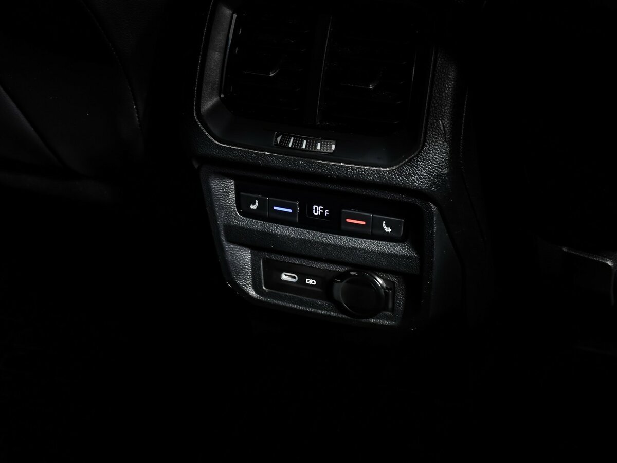 Купить Volkswagen Tiguan II Рестайлинг, 2020, 88 900 км, фото №15