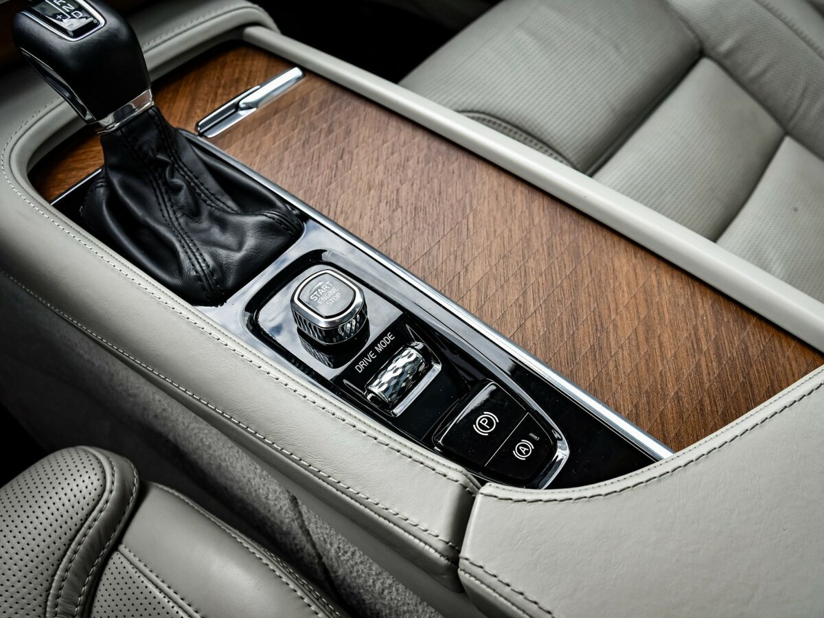 Купить Volvo XC90 II, 2019, 178 707 км, фото №16