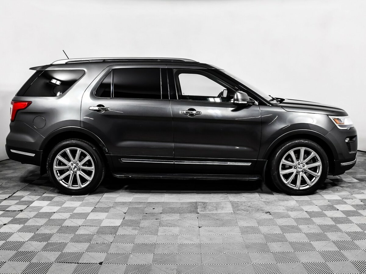 Купить Ford Explorer V Рестайлинг 2, 2018, 119 244 км, фото №4