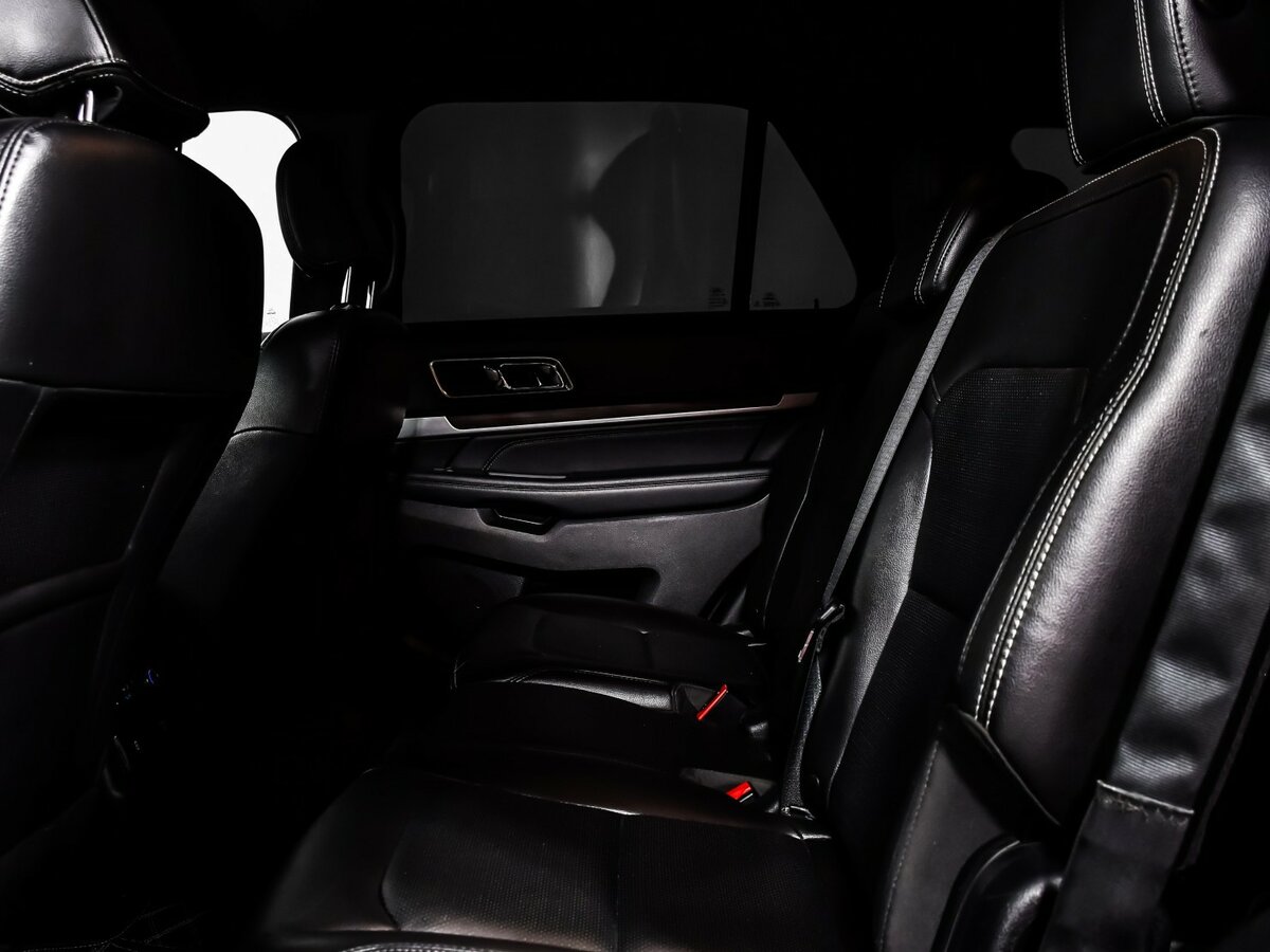 Купить Ford Explorer V Рестайлинг 2, 2018, 119 244 км, фото №13