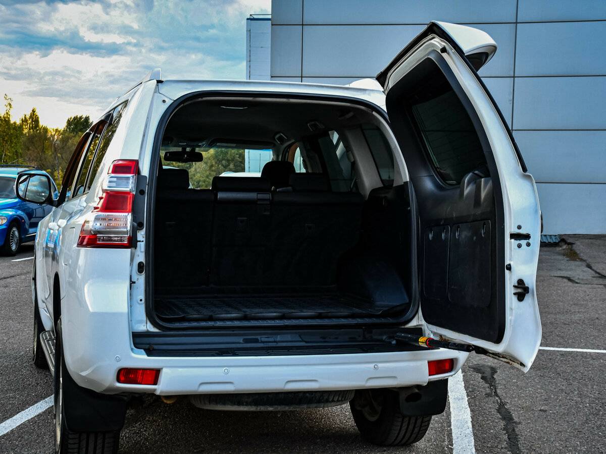 Купить Toyota Land Cruiser Prado 150 Series Рестайлинг 1, 2014, 251 775 км, фото №14