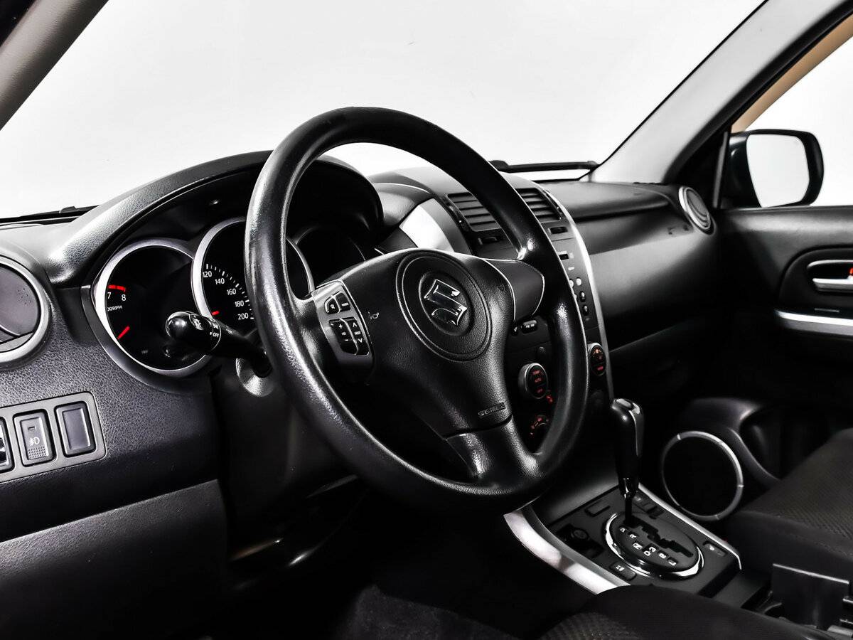 Купить Suzuki Grand Vitara II Рестайлинг, 2010, 197 285 км, фото №10