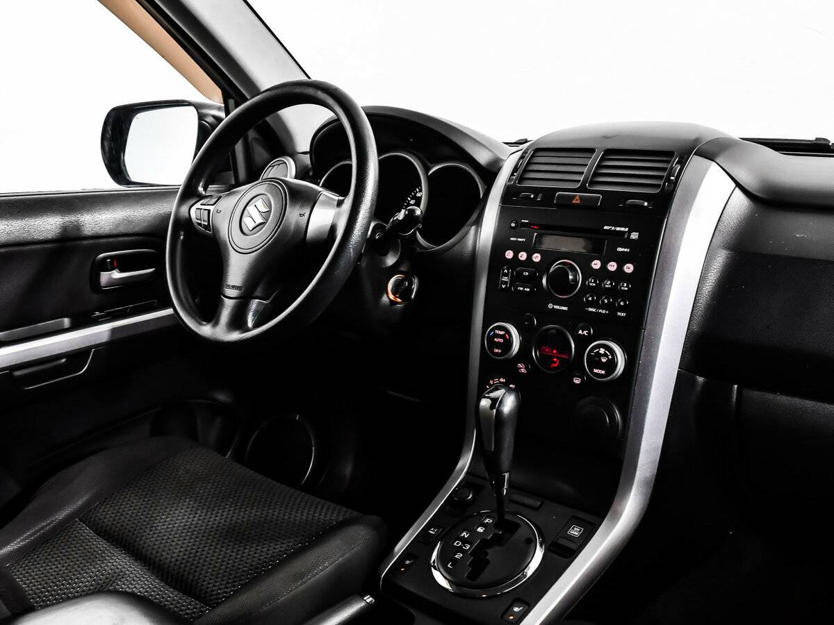Купить Suzuki Grand Vitara II Рестайлинг, 2010, 197 285 км, фото №11