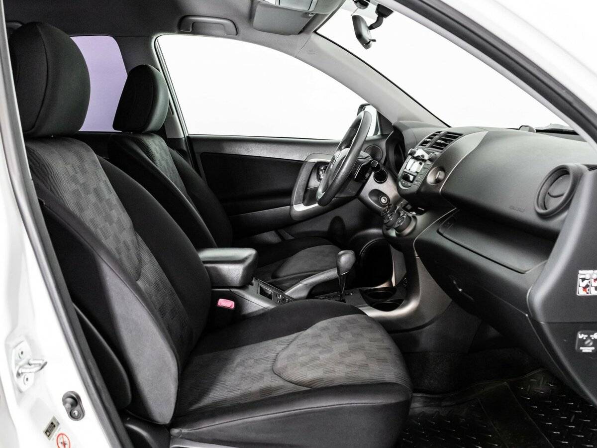 Купить Toyota RAV4 III (XA30) Рестайлинг, 2010, 131 084 км, фото №11