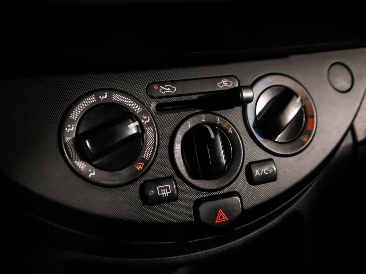 Купить Nissan Note I Рестайлинг, 2010, 261 723 км, фото №16