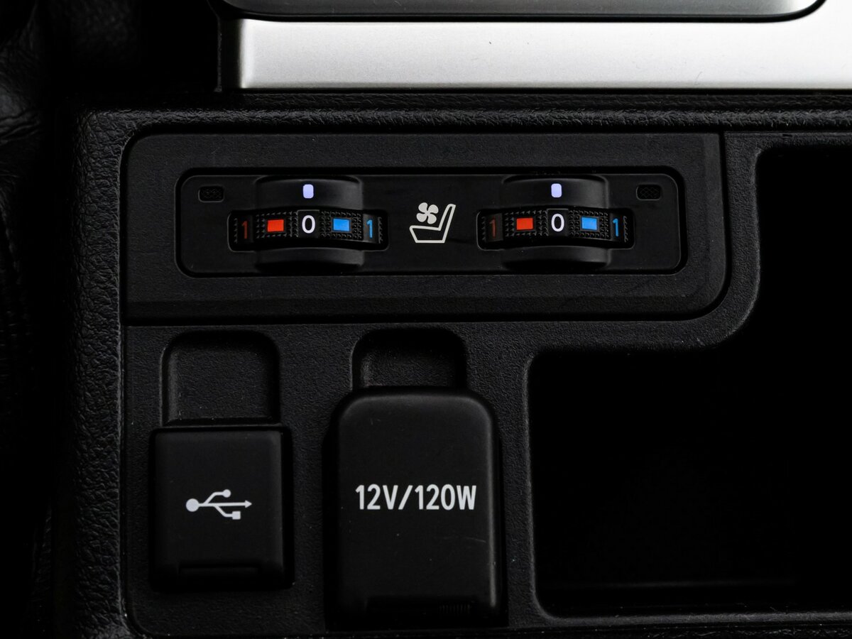 Купить Toyota Land Cruiser Prado 150 Series Рестайлинг 3, 2023, 43 091 км, фото №14