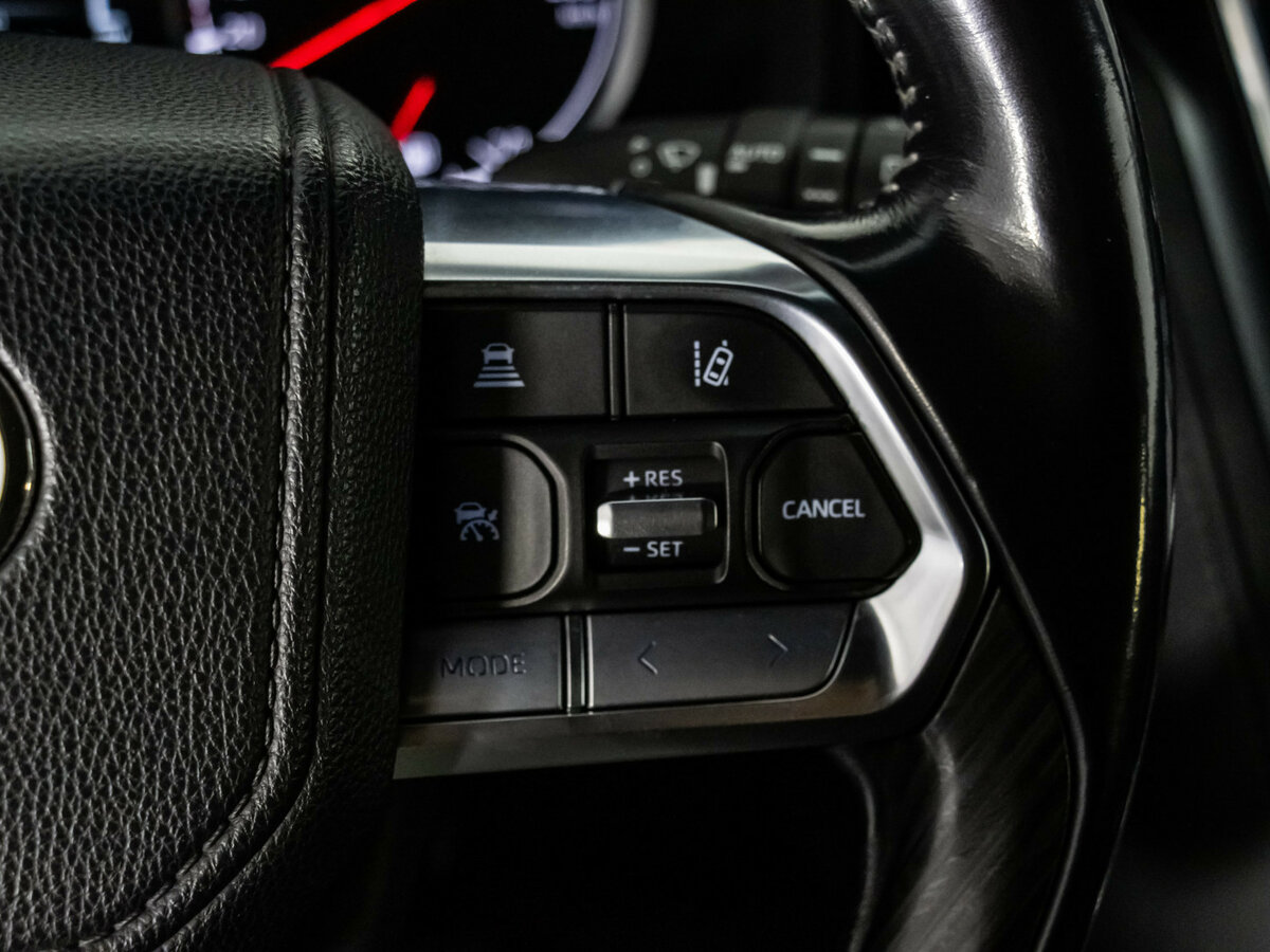 Купить Toyota Land Cruiser 300 Series, 2022, 160 357 км, фото №11