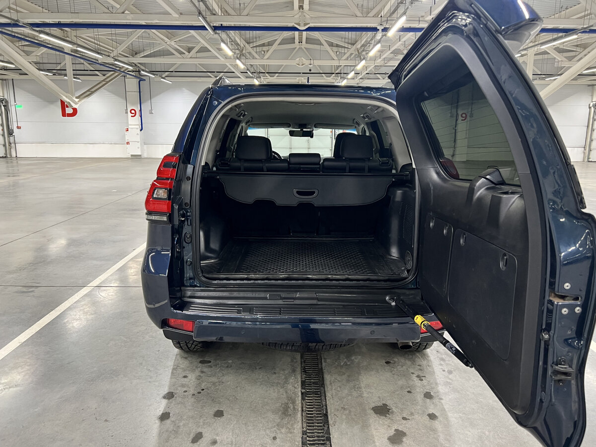 Купить Toyota Land Cruiser Prado 150 Series Рестайлинг 2, 2017, 209 089 км, фото №10