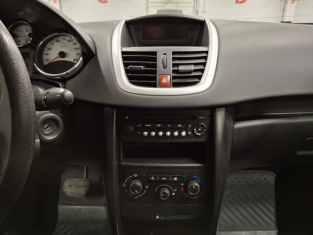 Купить Peugeot 207 I Рестайлинг, 2010, 260 218 км, фото №15