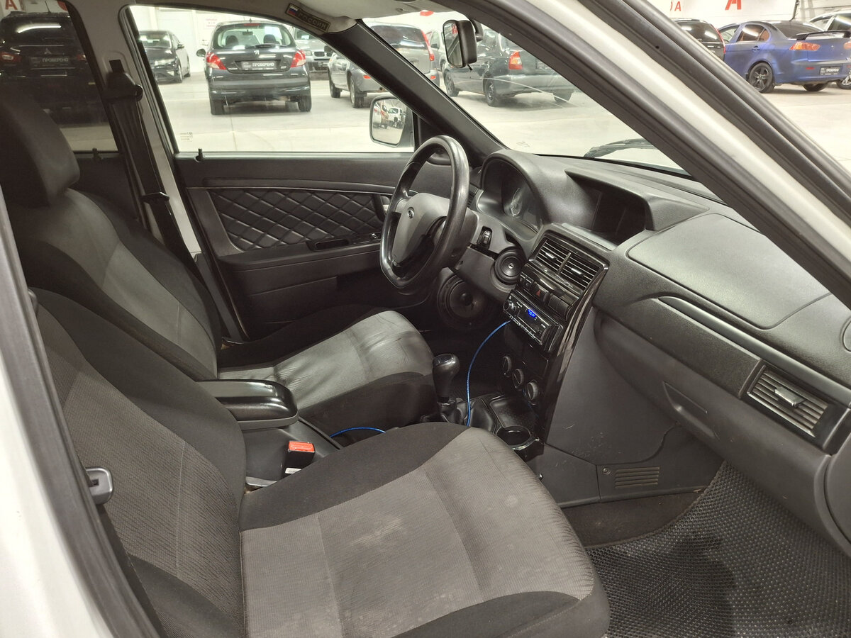 Купить Lada (ВАЗ) Priora I Рестайлинг, 2016, 189 669 км, фото №11