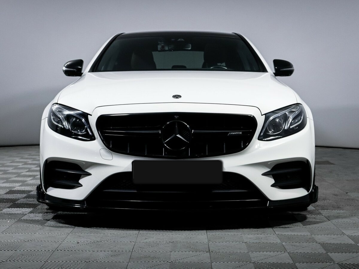 Mercedes-Benz E-Класс AMG