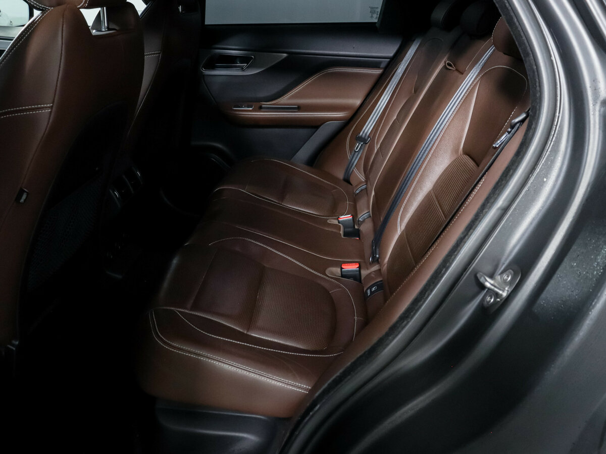 Купить Jaguar F-Pace I, 2016, 85 300 км, фото №10