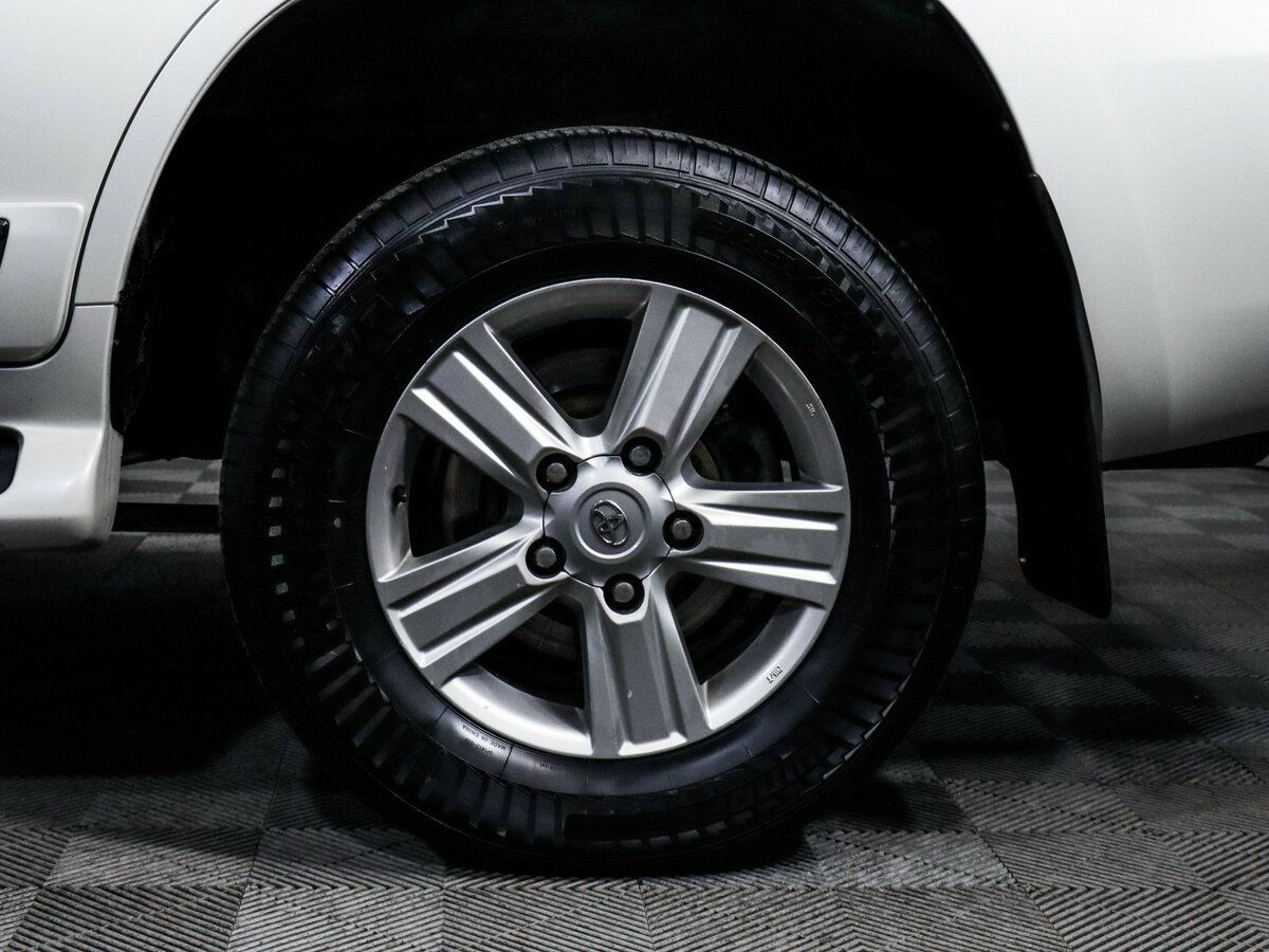 Купить Toyota Land Cruiser 200 Series Рестайлинг 1, 2014, 307 089 км, фото №14