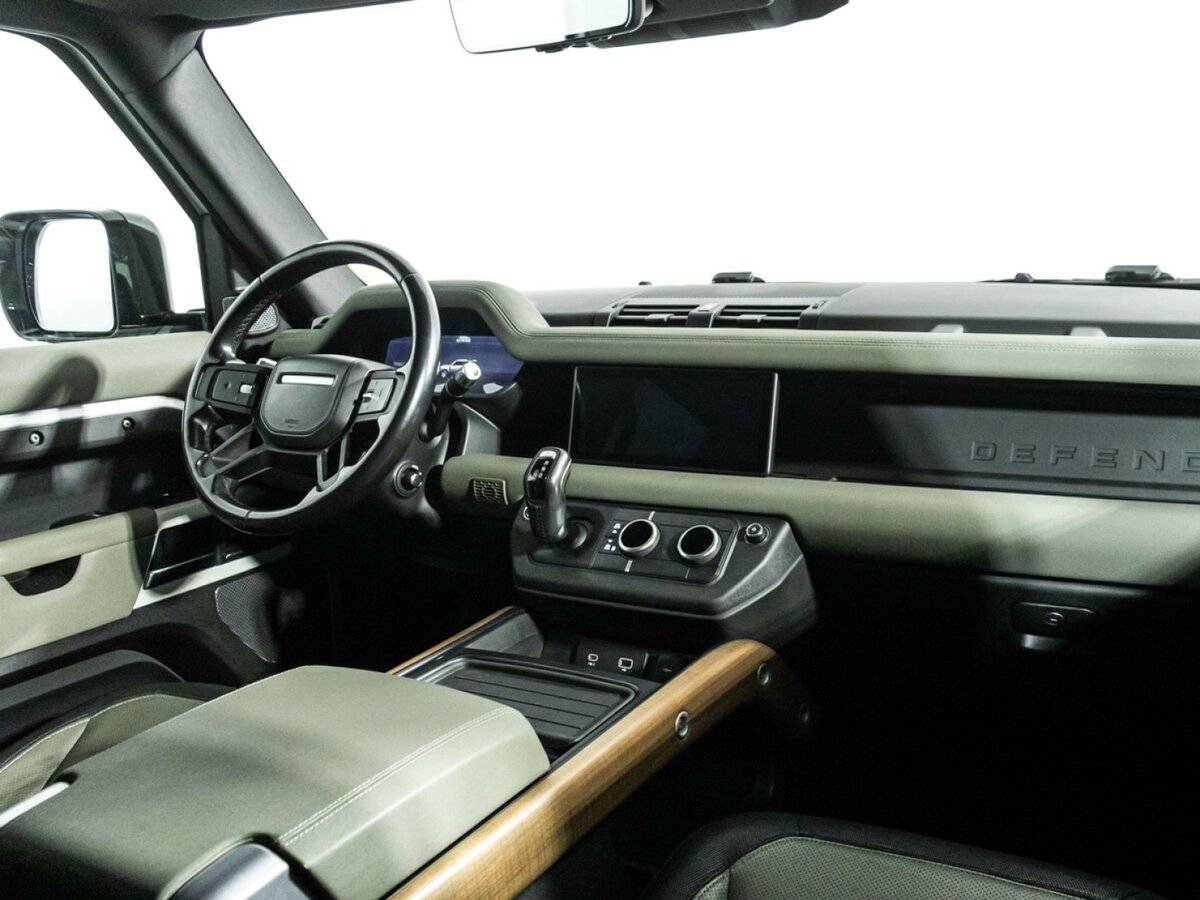 Купить Land Rover Defender 110 II, 2020, 83 607 км, фото №7