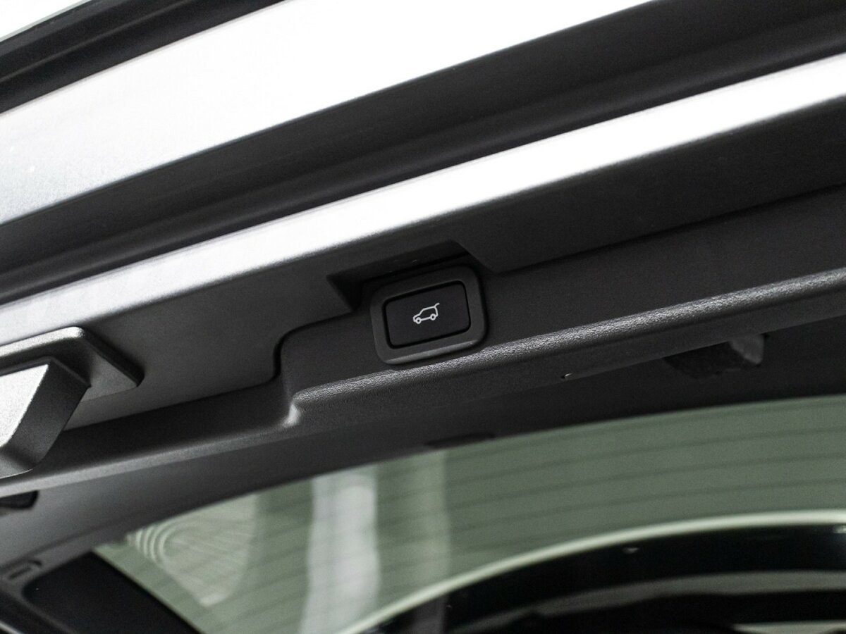 Купить Land Rover Discovery V, 2017, 127 921 км, фото №16