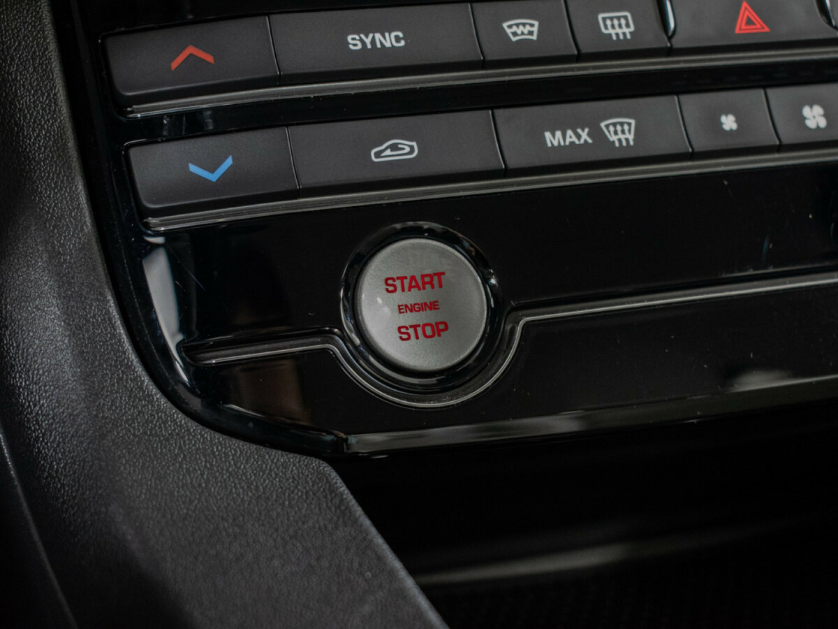 Купить Jaguar F-Pace I, 2017, 108 000 км, фото №14