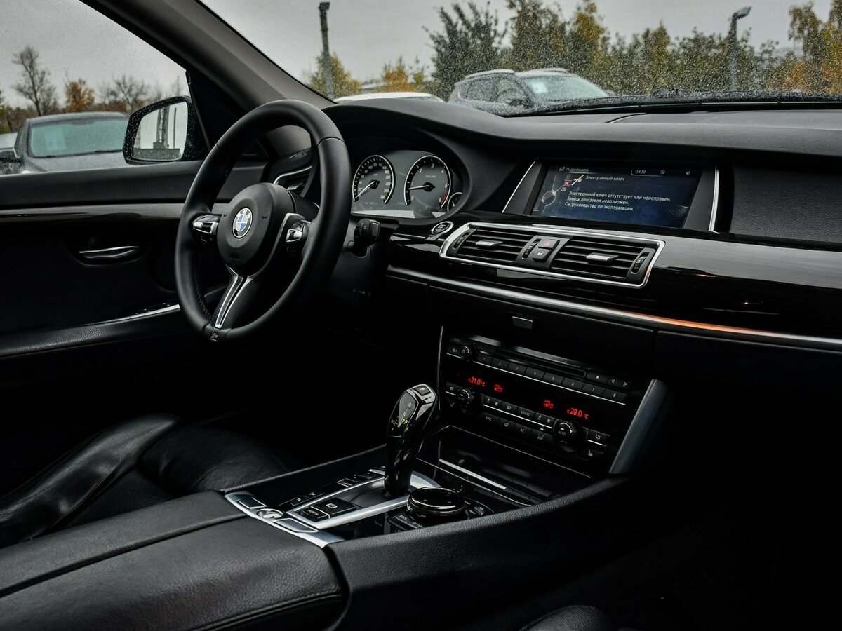 Купить BMW 5 серии Gran Turismo 530d xDrive VI (F10/F11/F07) Рестайлинг, 2014, 236 000 км, фото №11