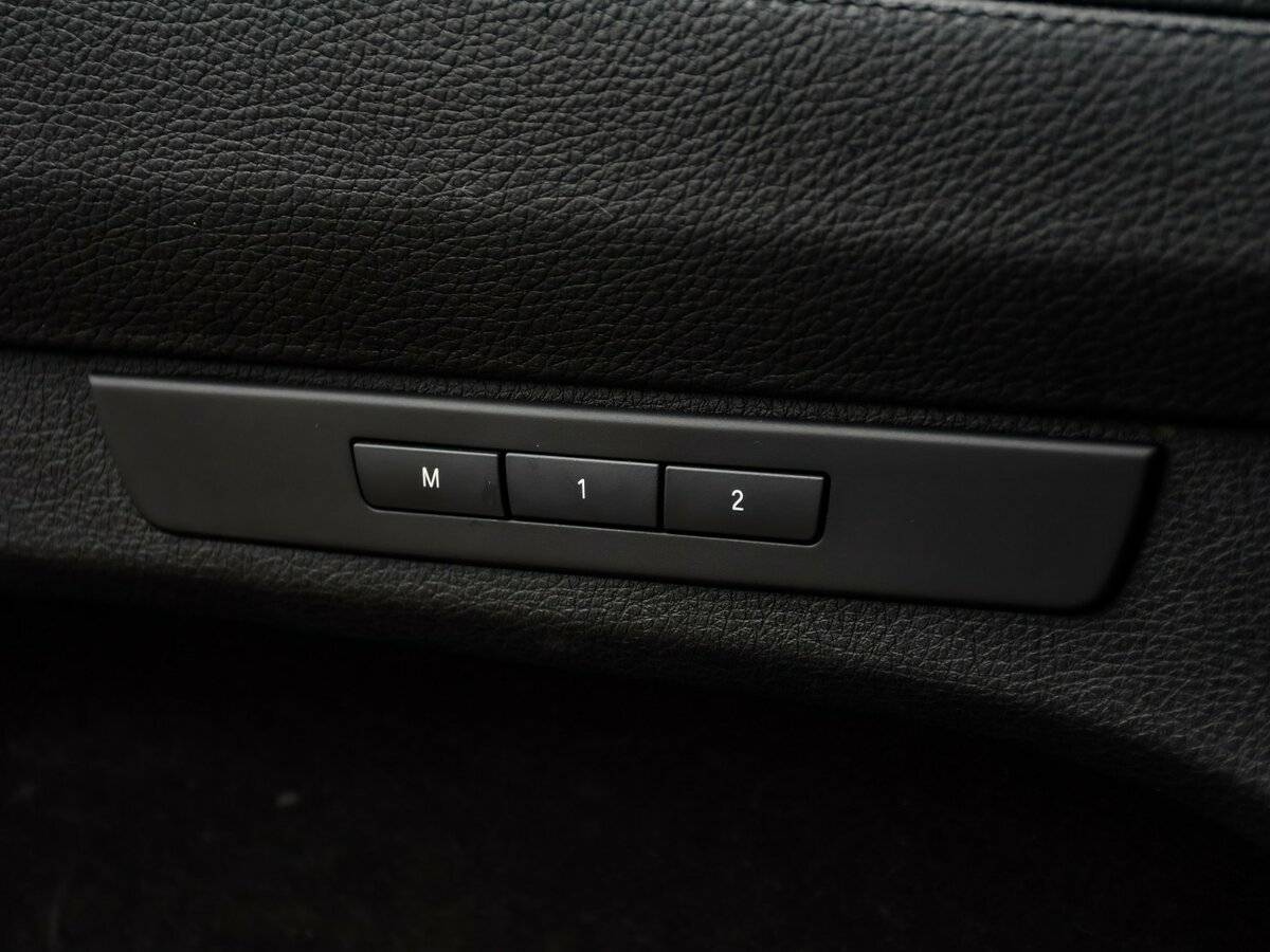 Купить BMW 5 серии Gran Turismo 530d xDrive VI (F10/F11/F07) Рестайлинг, 2014, 236 000 км, фото №16