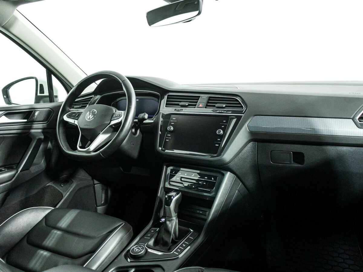 Купить Volkswagen Tiguan II Рестайлинг, 2021, 77 820 км, фото №9