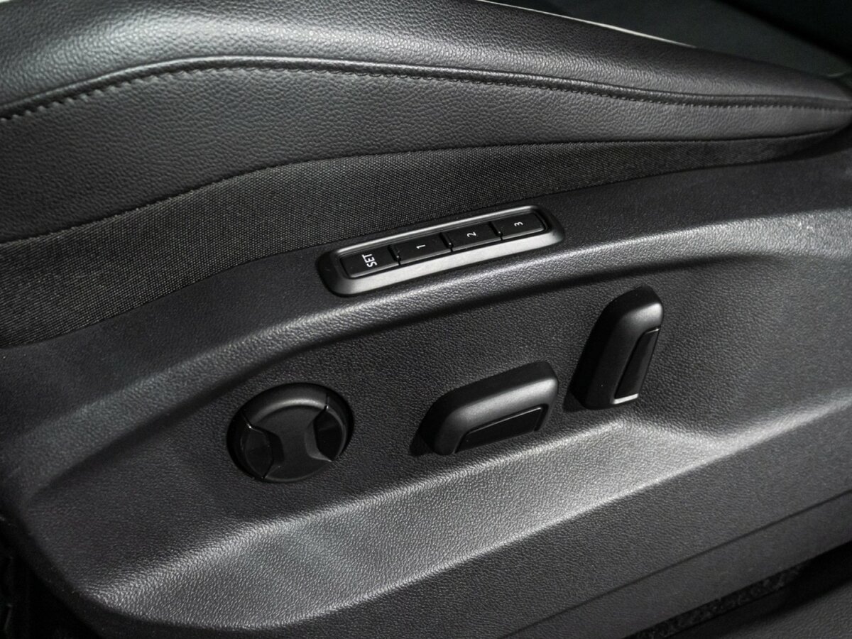 Купить Volkswagen Tiguan II Рестайлинг, 2021, 77 820 км, фото №14