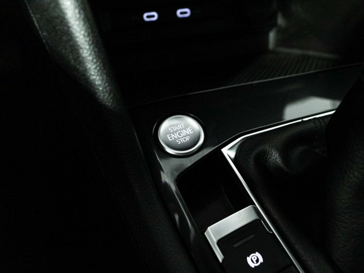 Купить Volkswagen Tiguan II Рестайлинг, 2021, 77 820 км, фото №18