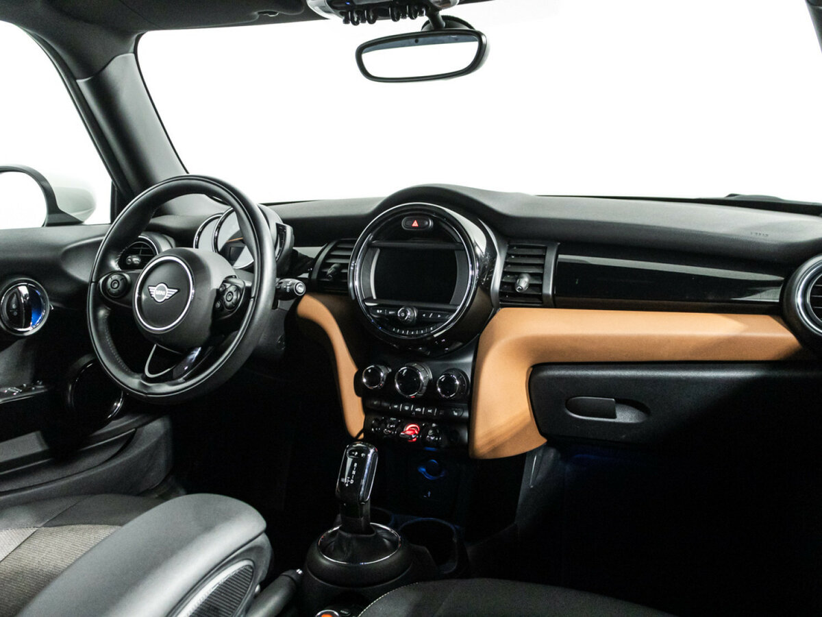 Купить Mini Hatch Cooper III (F55/F56) Рестайлинг, 2020, 33 369 км, фото №9