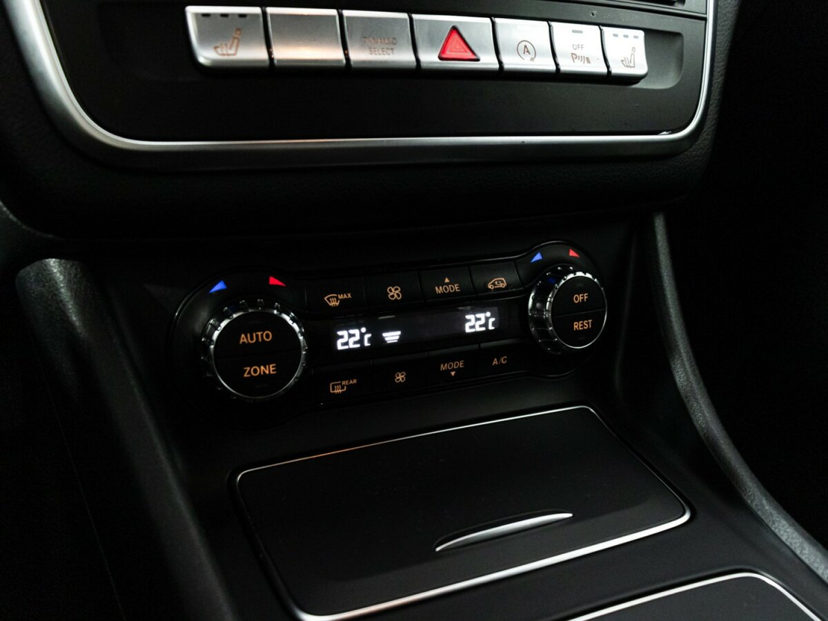 Купить Mercedes-Benz GLA 200 I (X156) Рестайлинг, 2019, 117 000 км, фото №14