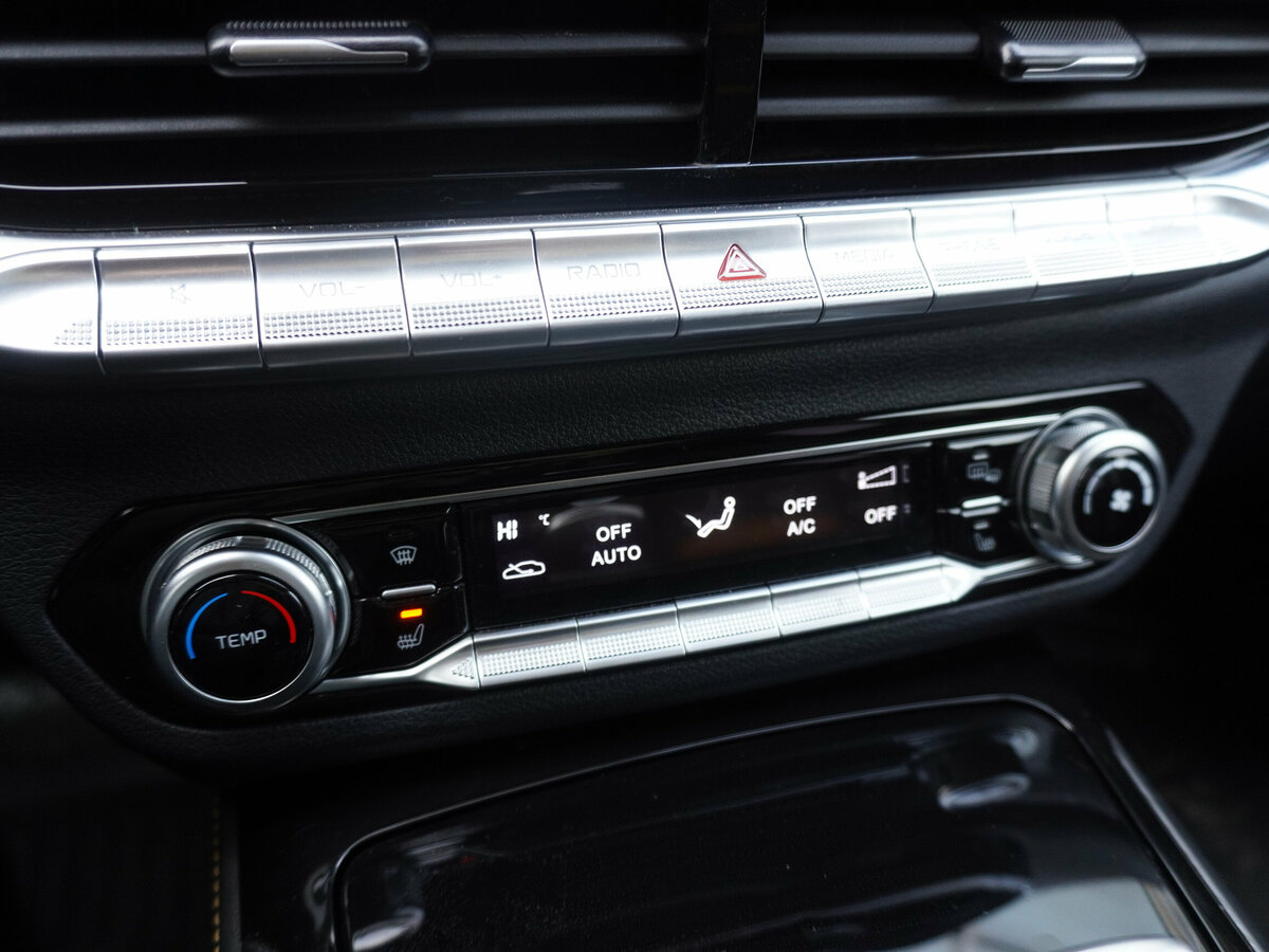 Купить FAW Bestune T77 I, 2023, 31 589 км, фото №15