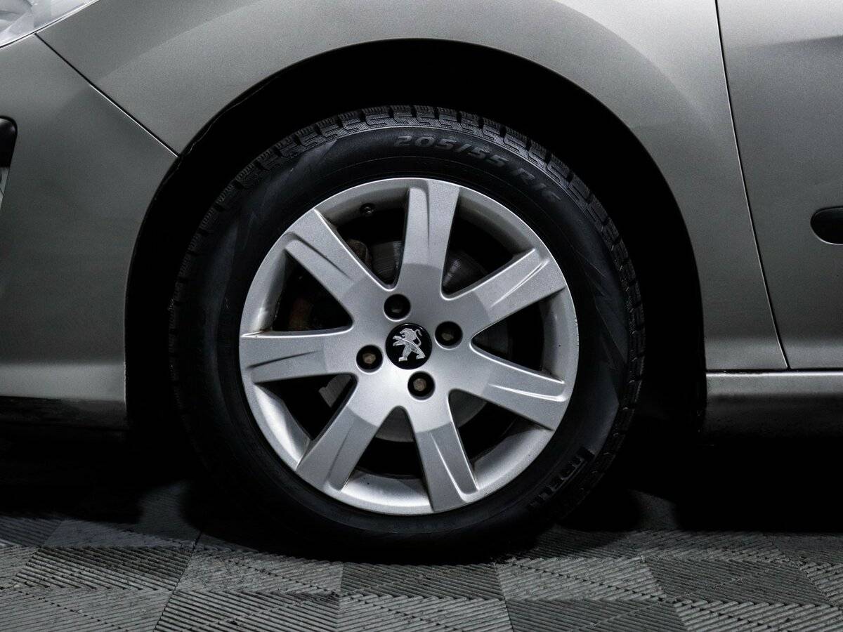 Купить Peugeot 308 I, 2011, 251 136 км, фото №12