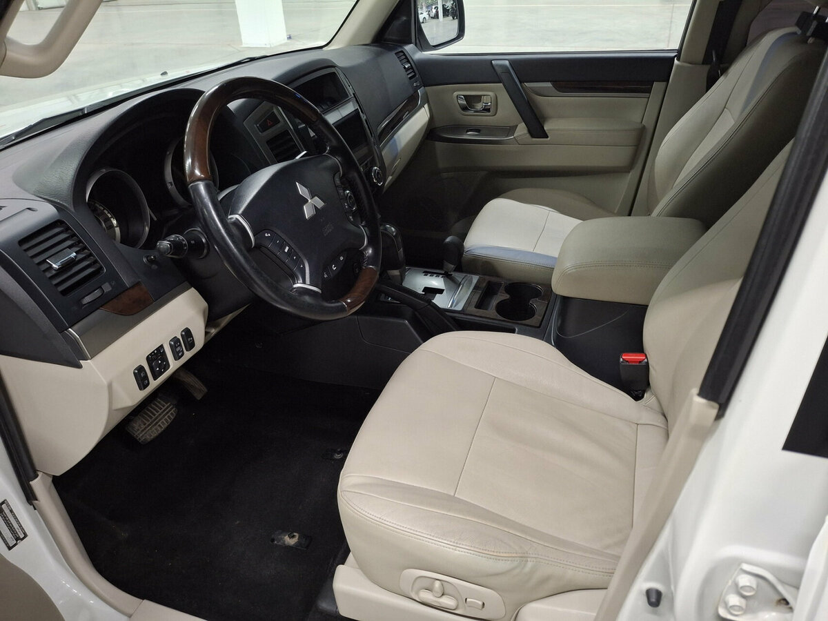 Купить Mitsubishi Pajero IV Рестайлинг 2, 2020, 81 038 км, фото №16