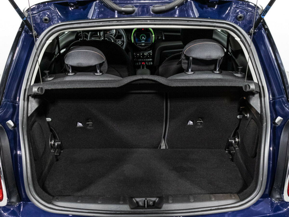 Купить Mini Hatch Cooper III (F55/F56) Рестайлинг, 2018, 70 715 км, фото №17