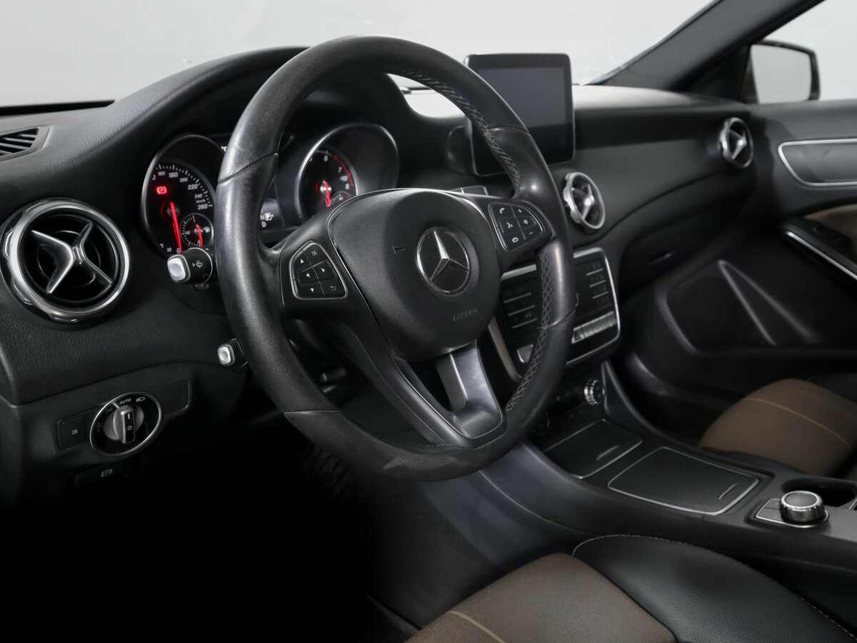 Купить Mercedes-Benz GLA 250 I (X156) Рестайлинг, 2017, 216 655 км, фото №13