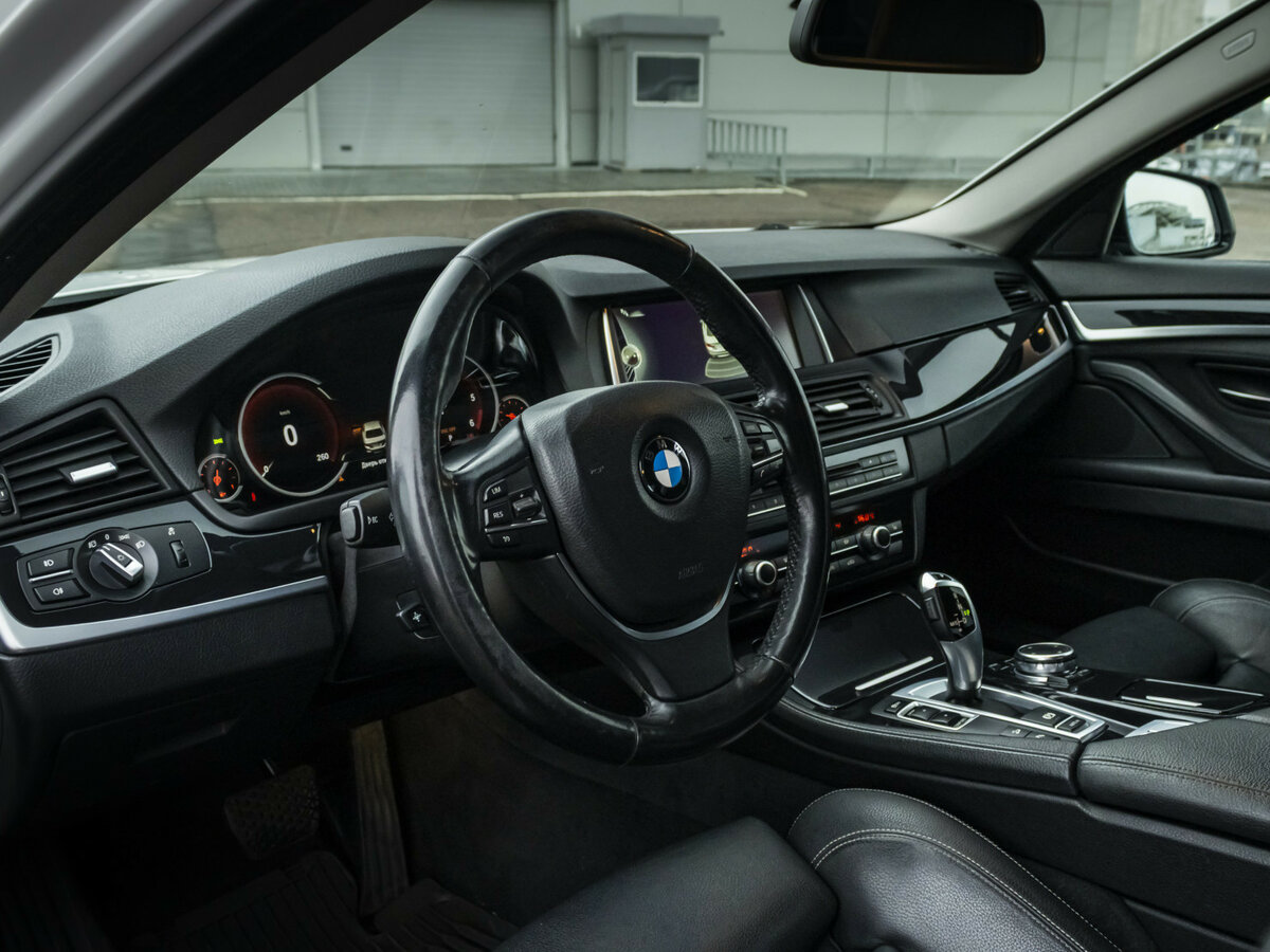 Купить BMW 5 серии 525d xDrive VI (F10/F11/F07) Рестайлинг, 2015, 130 390 км, фото №11